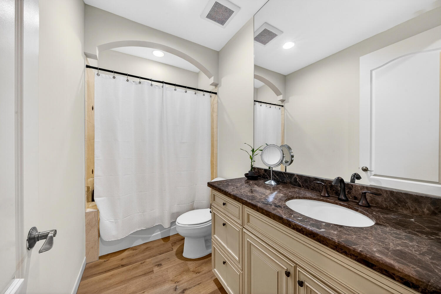 RANDALL MANOR - Residential