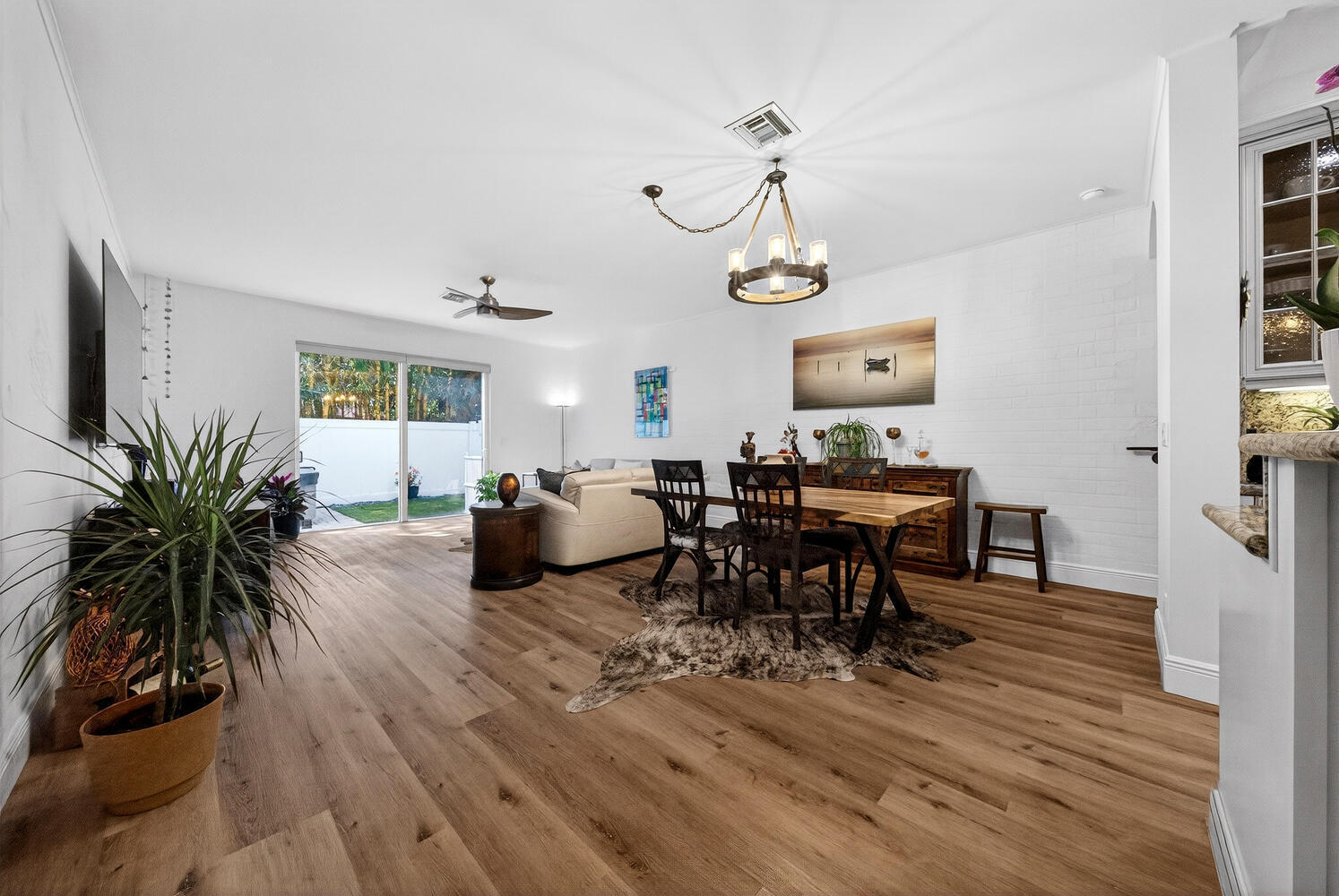 RANDALL MANOR - Residential