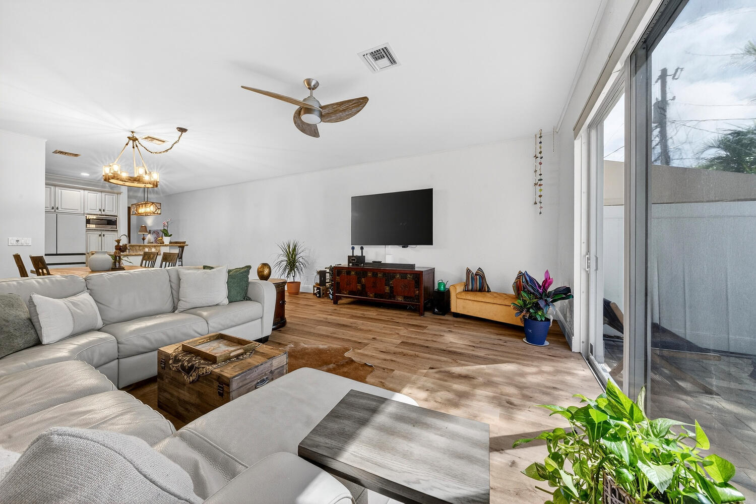 RANDALL MANOR - Residential