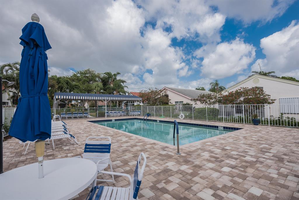 Sawgrass Lakes Homes - Lakeridge - Residential