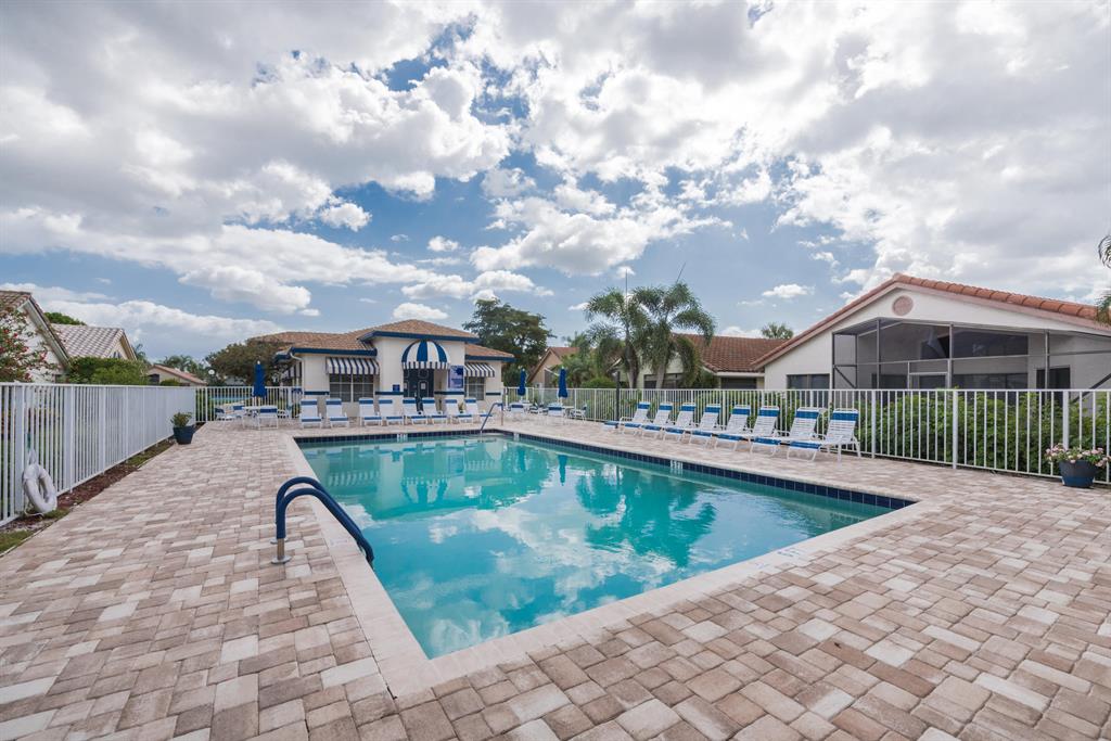 Sawgrass Lakes Homes - Lakeridge - Residential