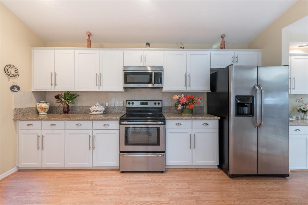 Sawgrass Lakes Homes - Lakeridge - Residential