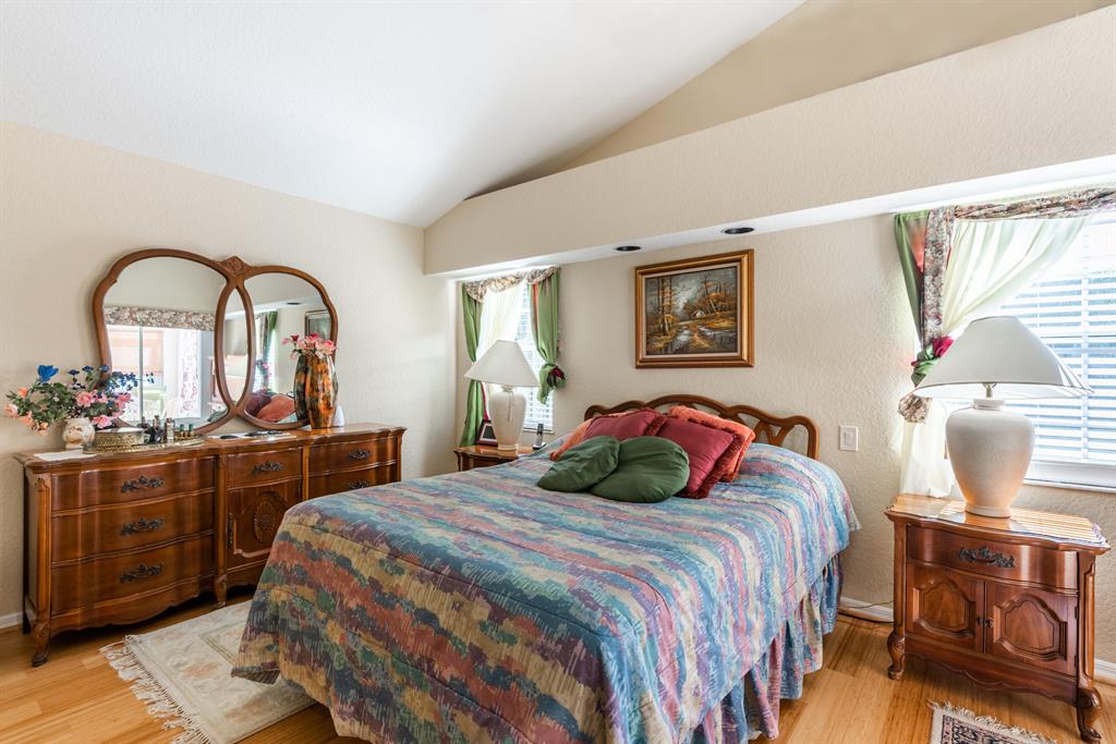 Sawgrass Lakes Homes - Lakeridge - Residential