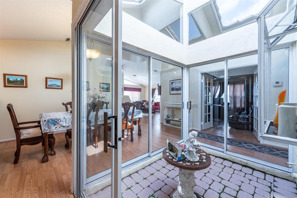 Sawgrass Lakes Homes - Lakeridge - Residential