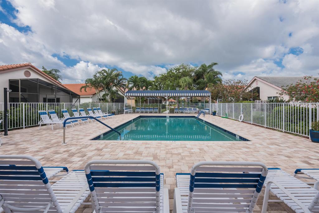 Sawgrass Lakes Homes - Lakeridge - Residential