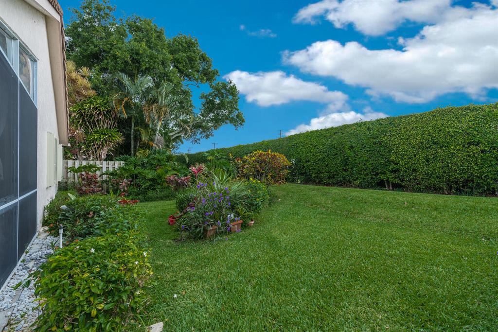 Sawgrass Lakes Homes - Lakeridge - Residential