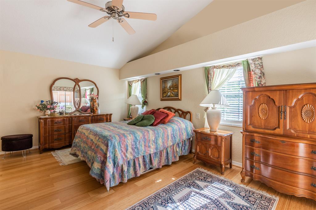 Sawgrass Lakes Homes - Lakeridge - Residential