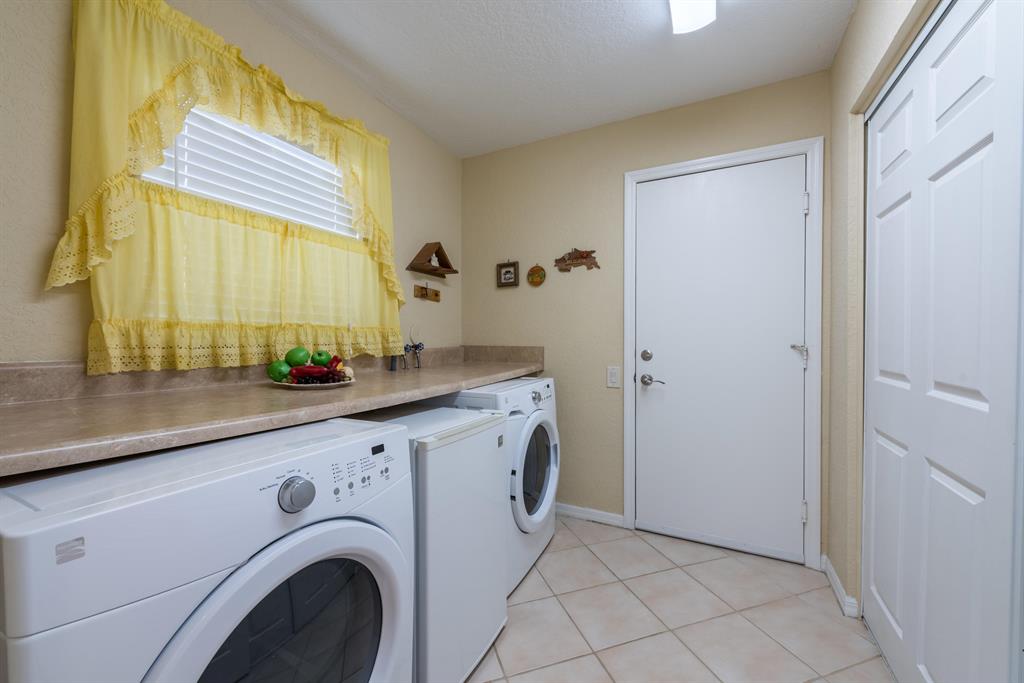 Sawgrass Lakes Homes - Lakeridge - Residential