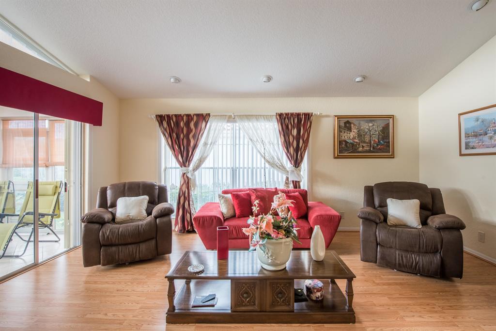 Sawgrass Lakes Homes - Lakeridge - Residential