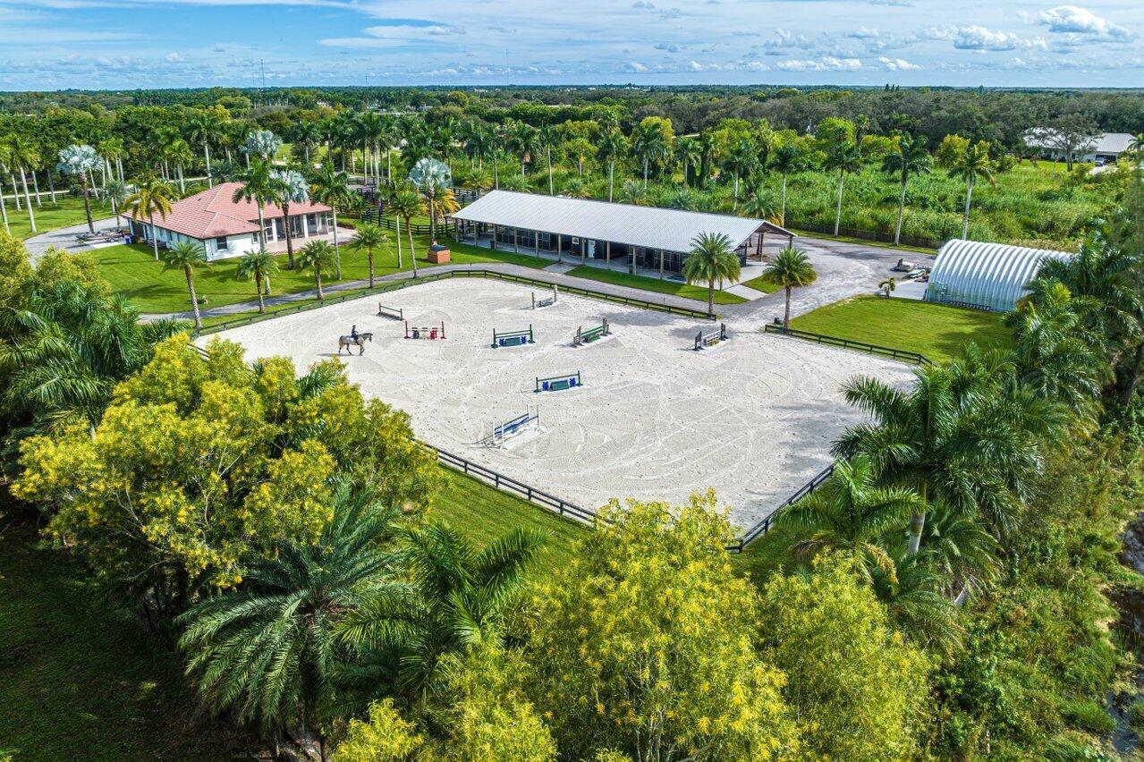 RUSTIC RANCHES - Residential