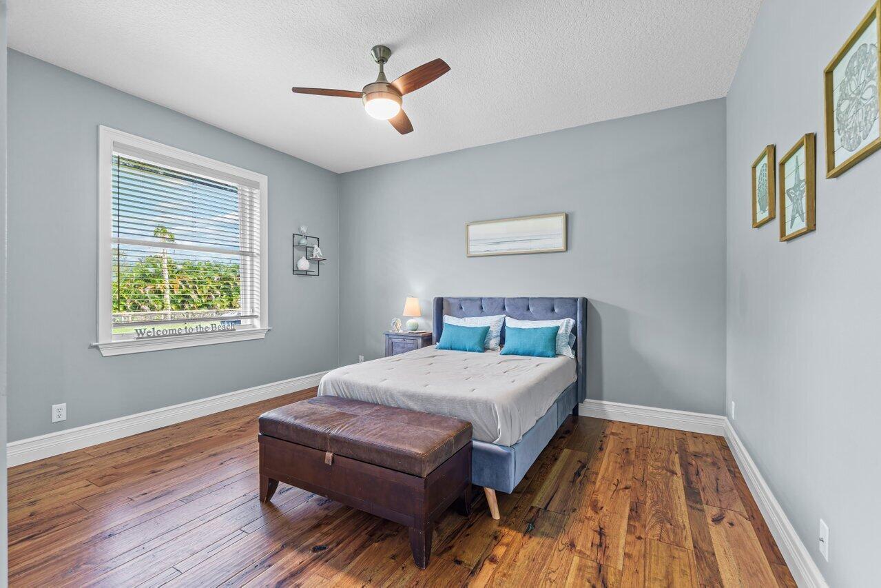 RUSTIC RANCHES - Residential