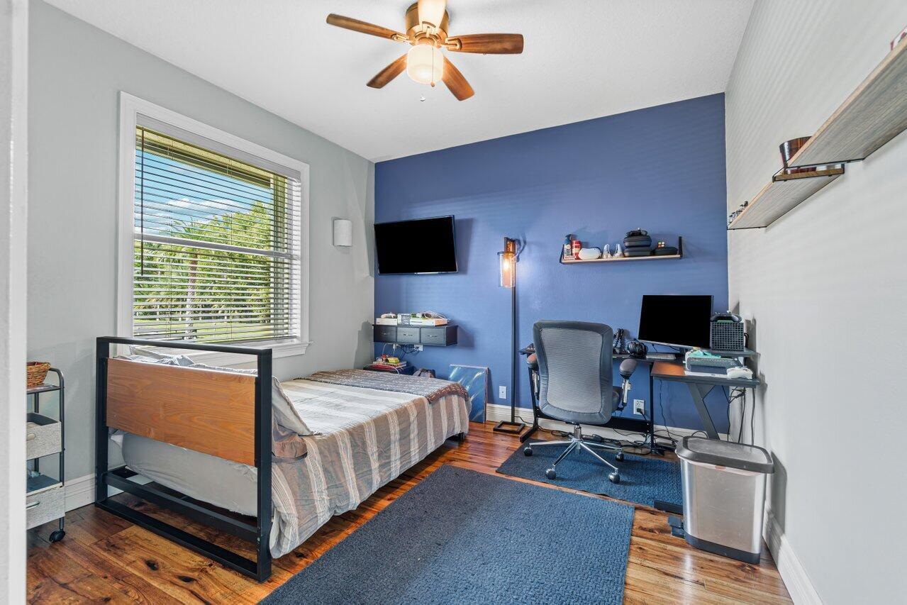 RUSTIC RANCHES - Residential