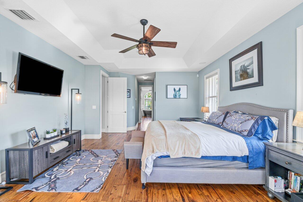 RUSTIC RANCHES - Residential