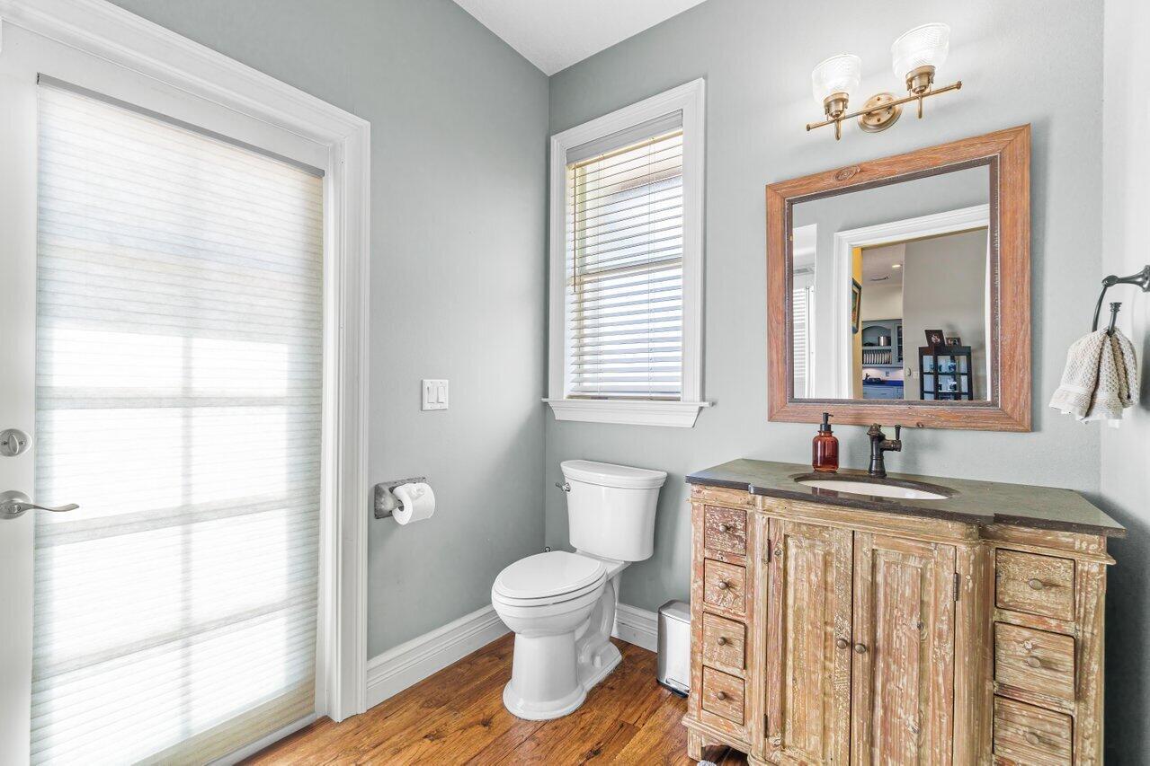 RUSTIC RANCHES - Residential