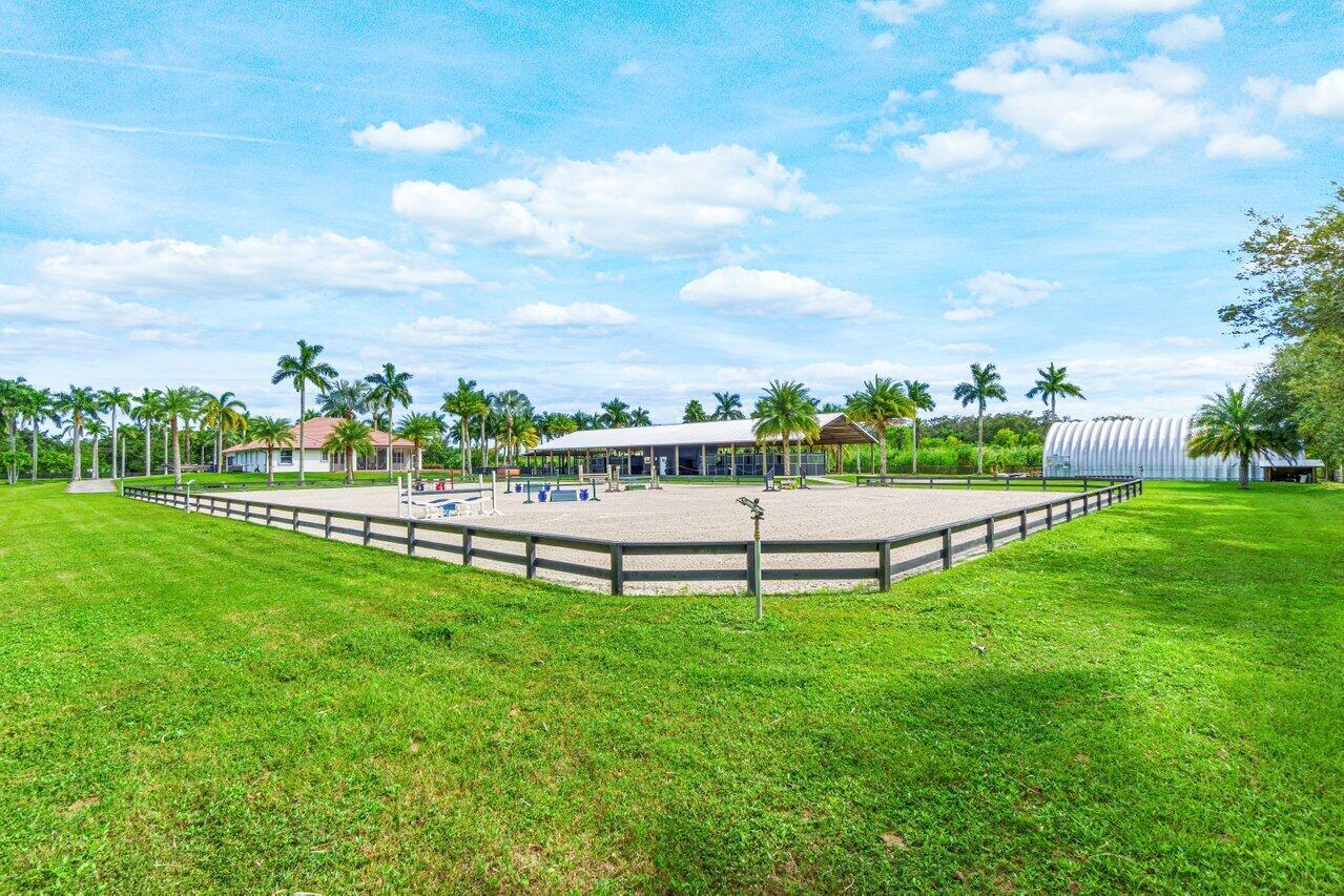 RUSTIC RANCHES - Residential