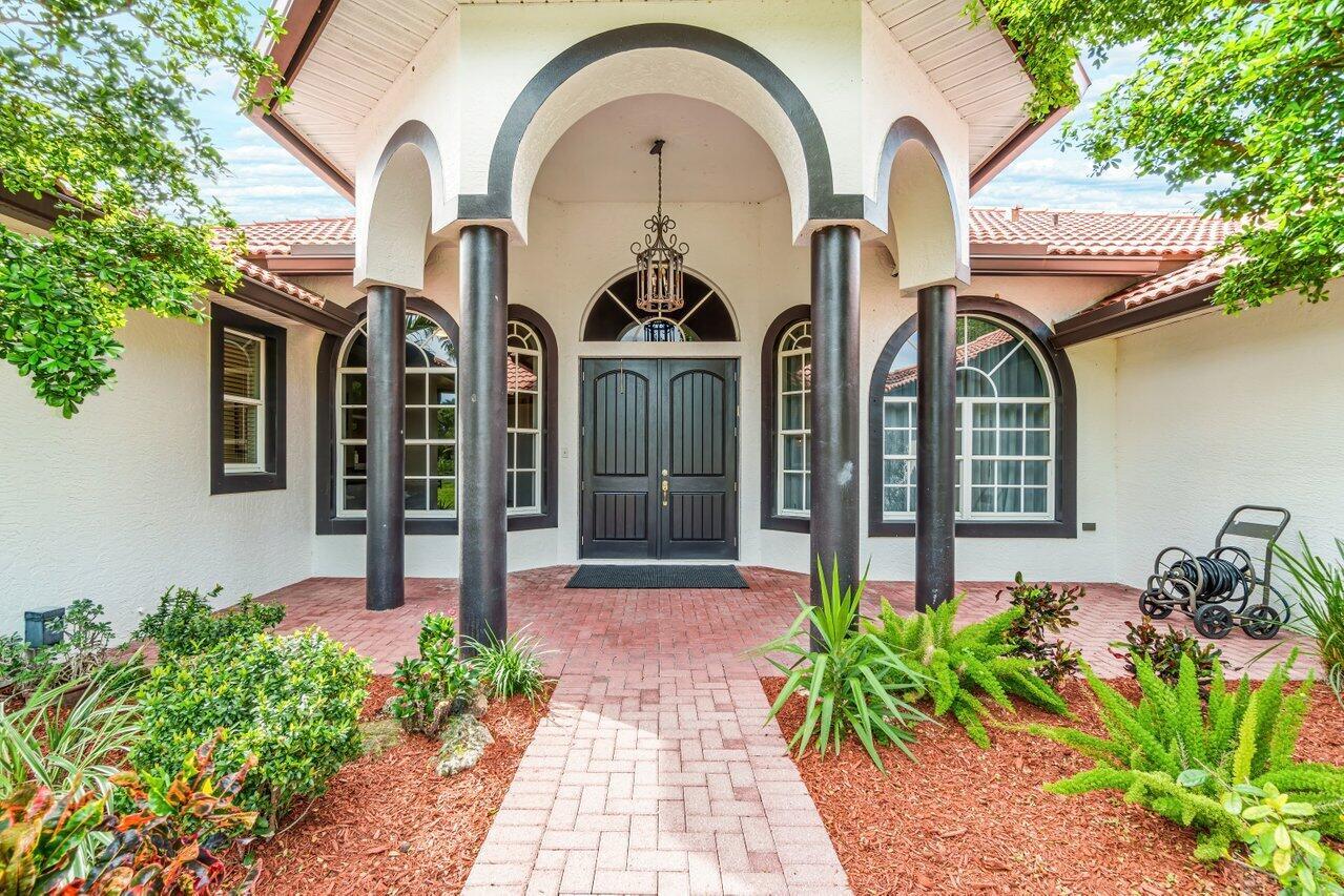 RUSTIC RANCHES - Residential