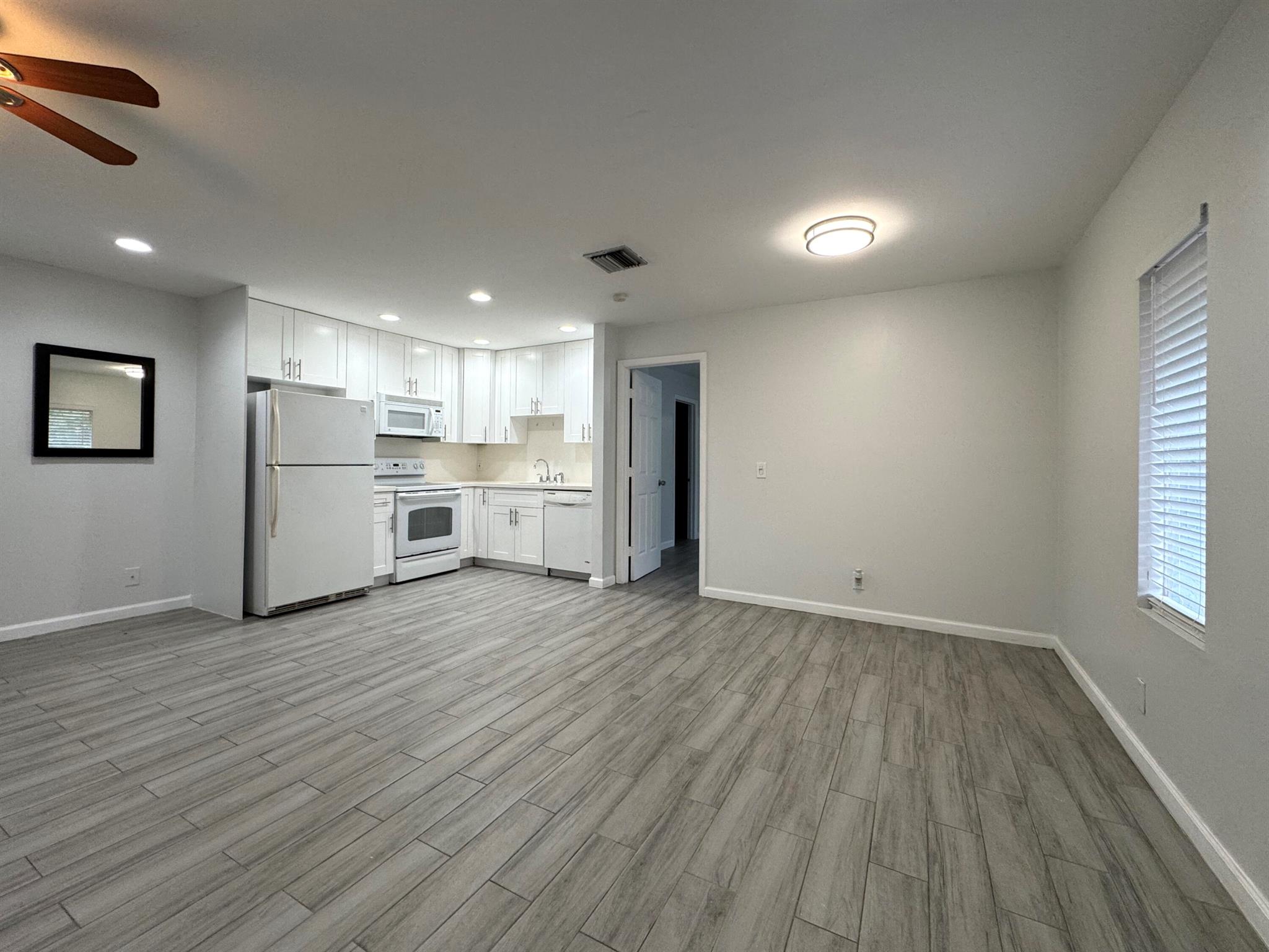 CROSSINGS OF BOYNTON BEAC - Residential Lease