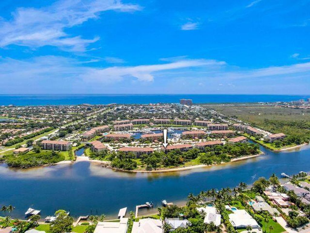 Photo of 2001 Marina Isle Way Way #206, Jupiter, FL 33477 (MLS # R10759240)