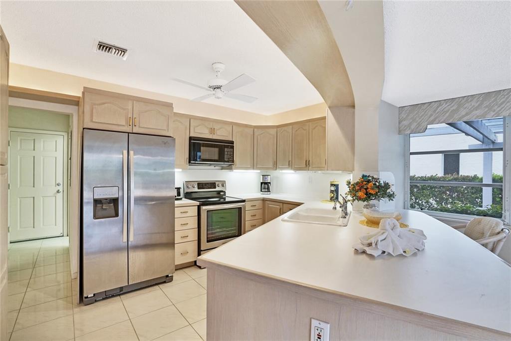 POMPANO WATERWAY ESTATES - Residential Lease