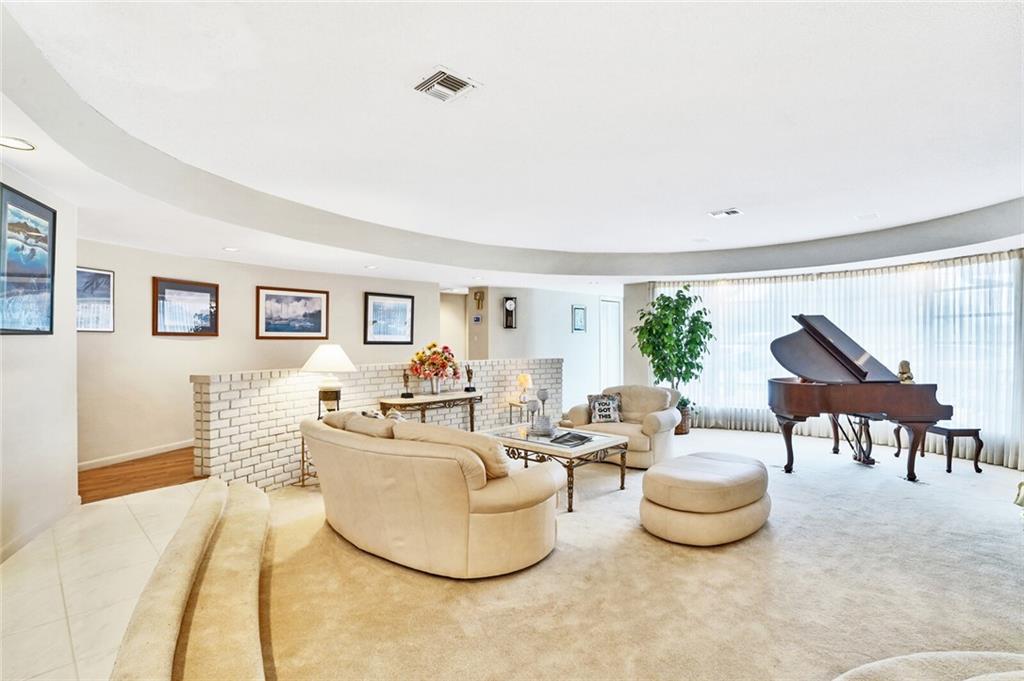 POMPANO WATERWAY ESTATES - Residential Lease