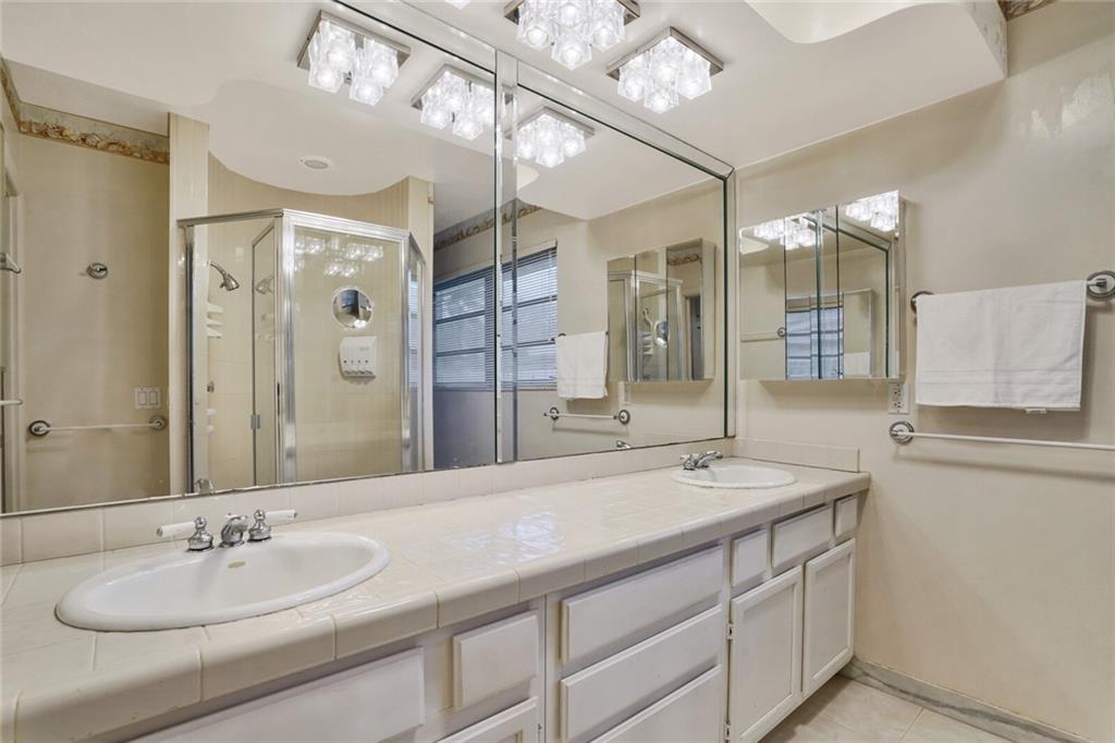 POMPANO WATERWAY ESTATES - Residential Lease