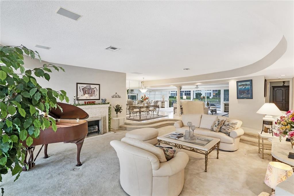 POMPANO WATERWAY ESTATES - Residential Lease