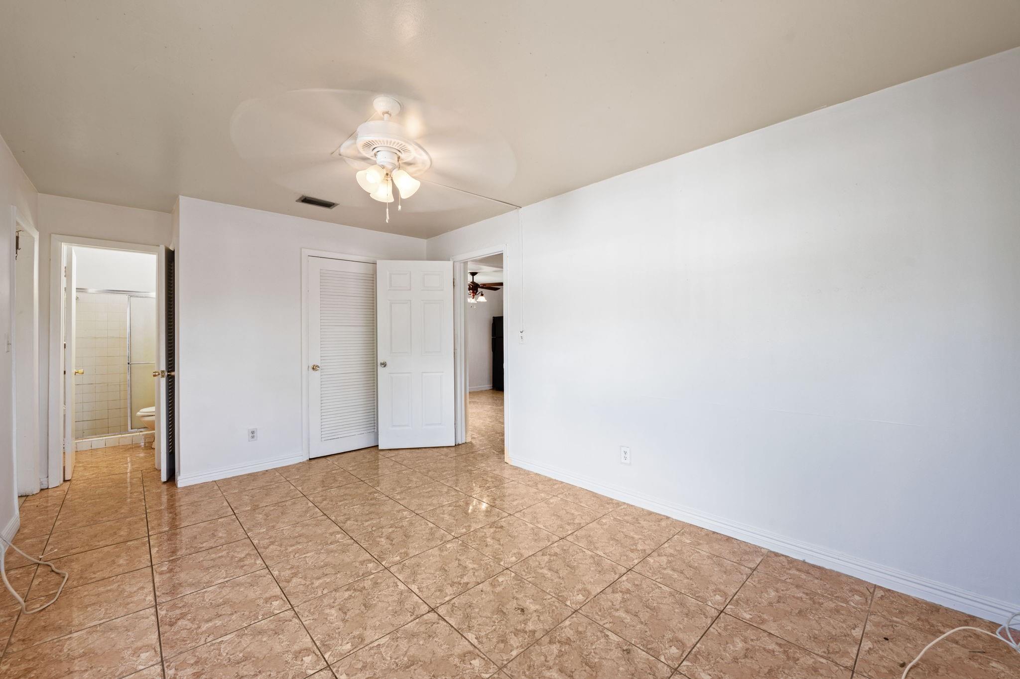 HOLLYWOOD BEACH GARDENS - Residential Income