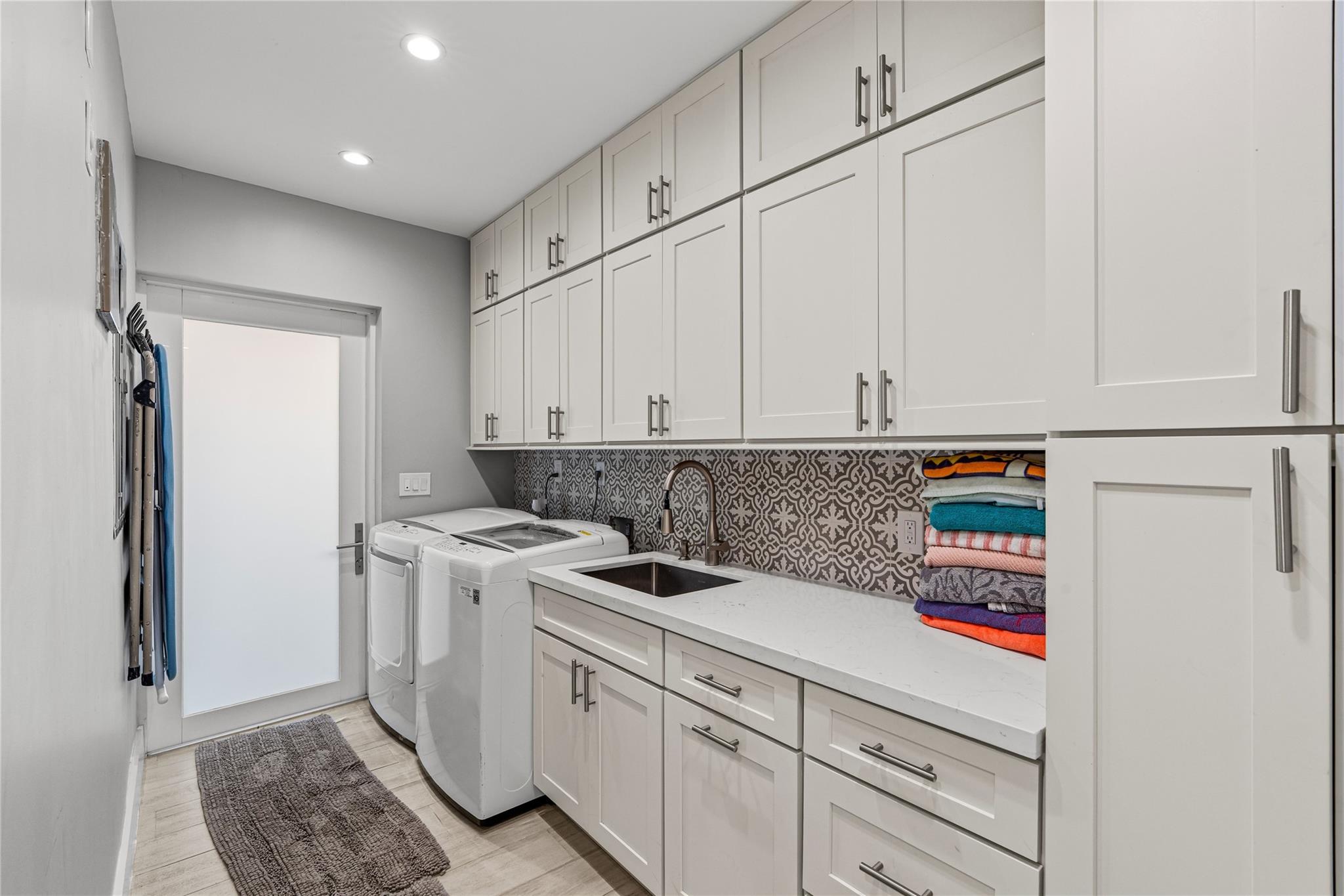 Las Olas By The Sea Ext 3 - Residential