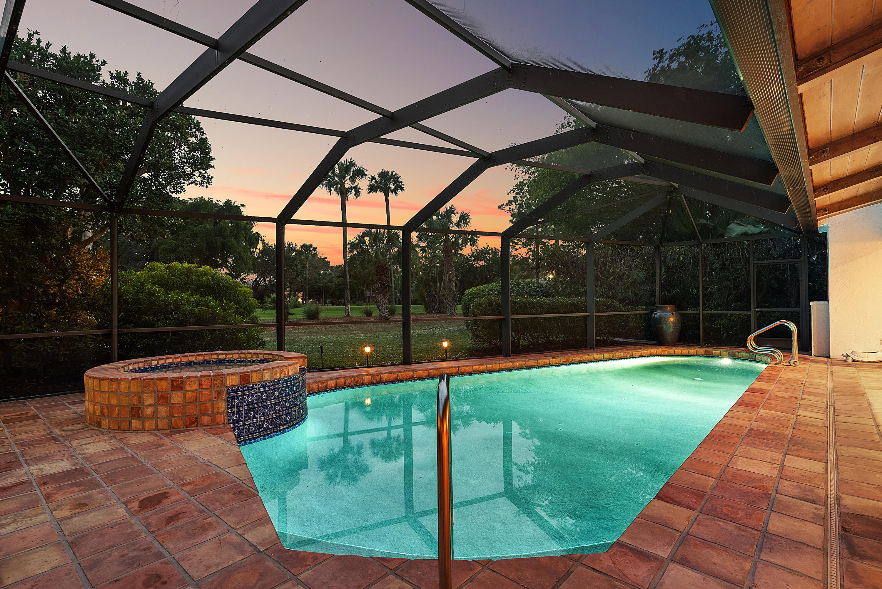 ATLANTIS - Residential