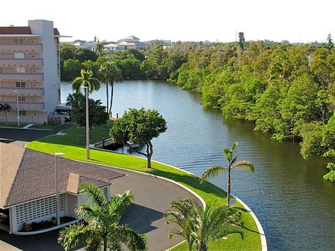 A home in Deerfield Beach