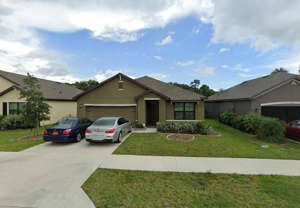 Photo of 5604 Amusement Avenue, Fort Pierce, FL 34947 (MLS # F10551194)