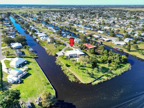 A home in Okeechobee