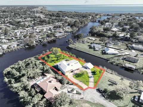 A home in Okeechobee