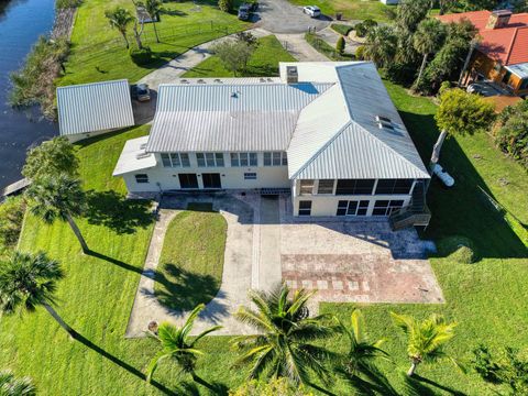 A home in Okeechobee