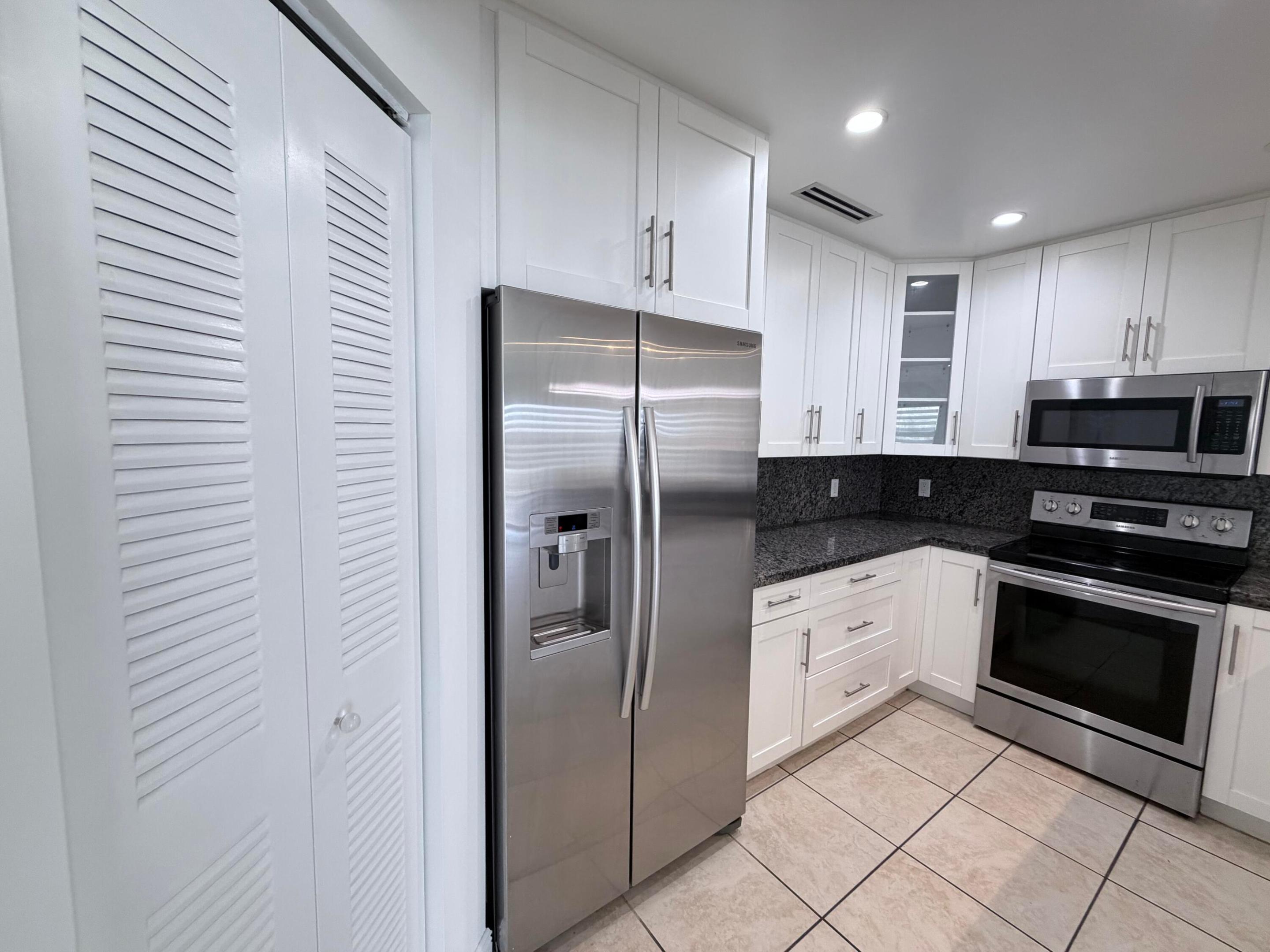 CAMBRIDGE AT CENTURY VILLAGE - Residential Lease