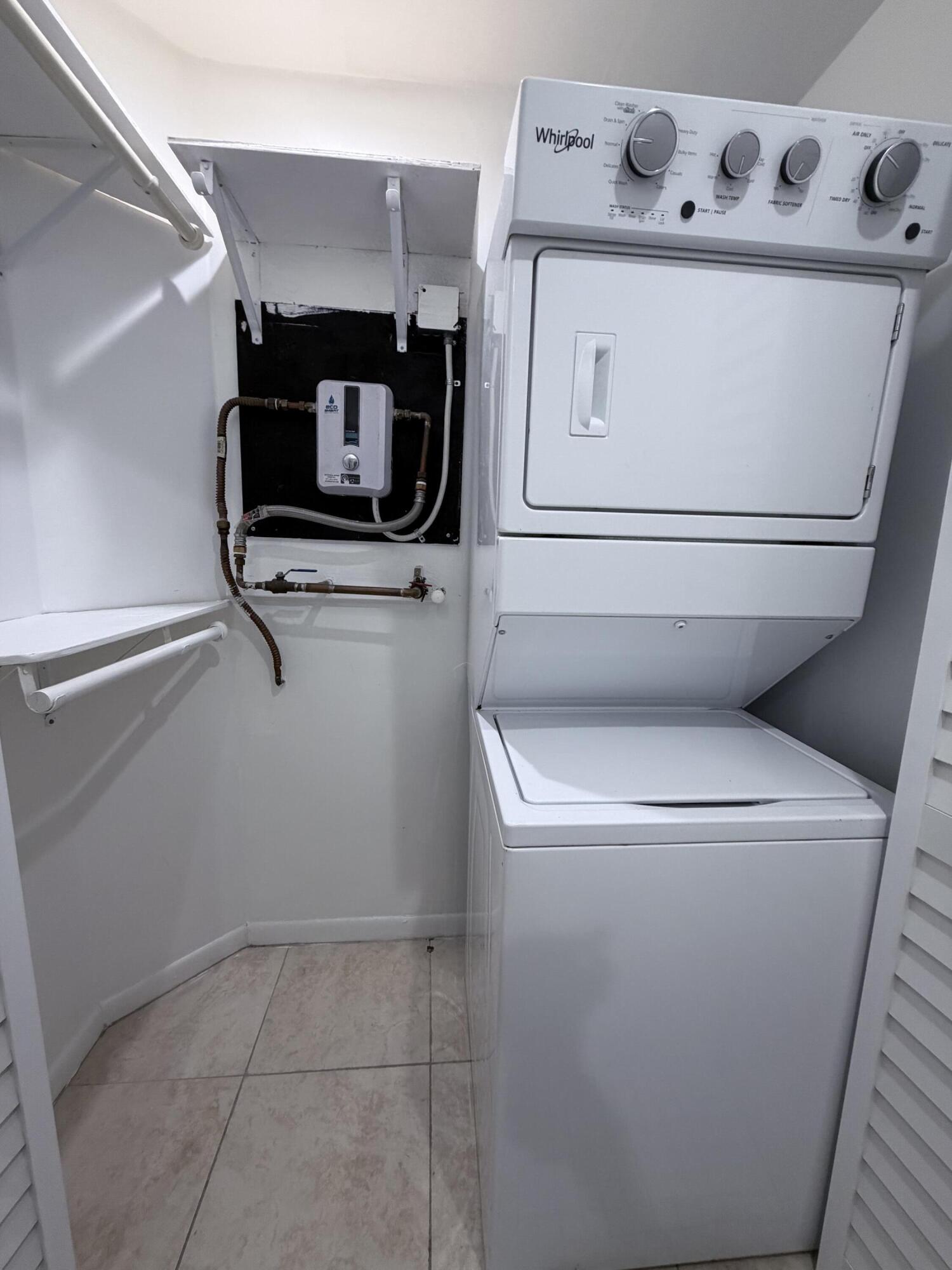 CAMBRIDGE AT CENTURY VILLAGE - Residential Lease