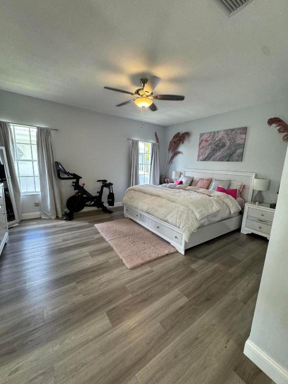 Pelican Key - Residential Lease