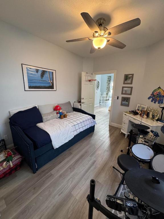 Pelican Key - Residential Lease