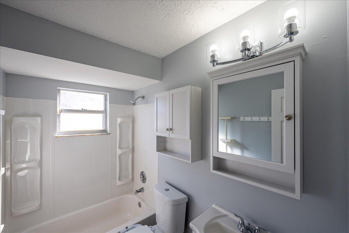 PORT ST LUCIE SECTION 8 - Residential