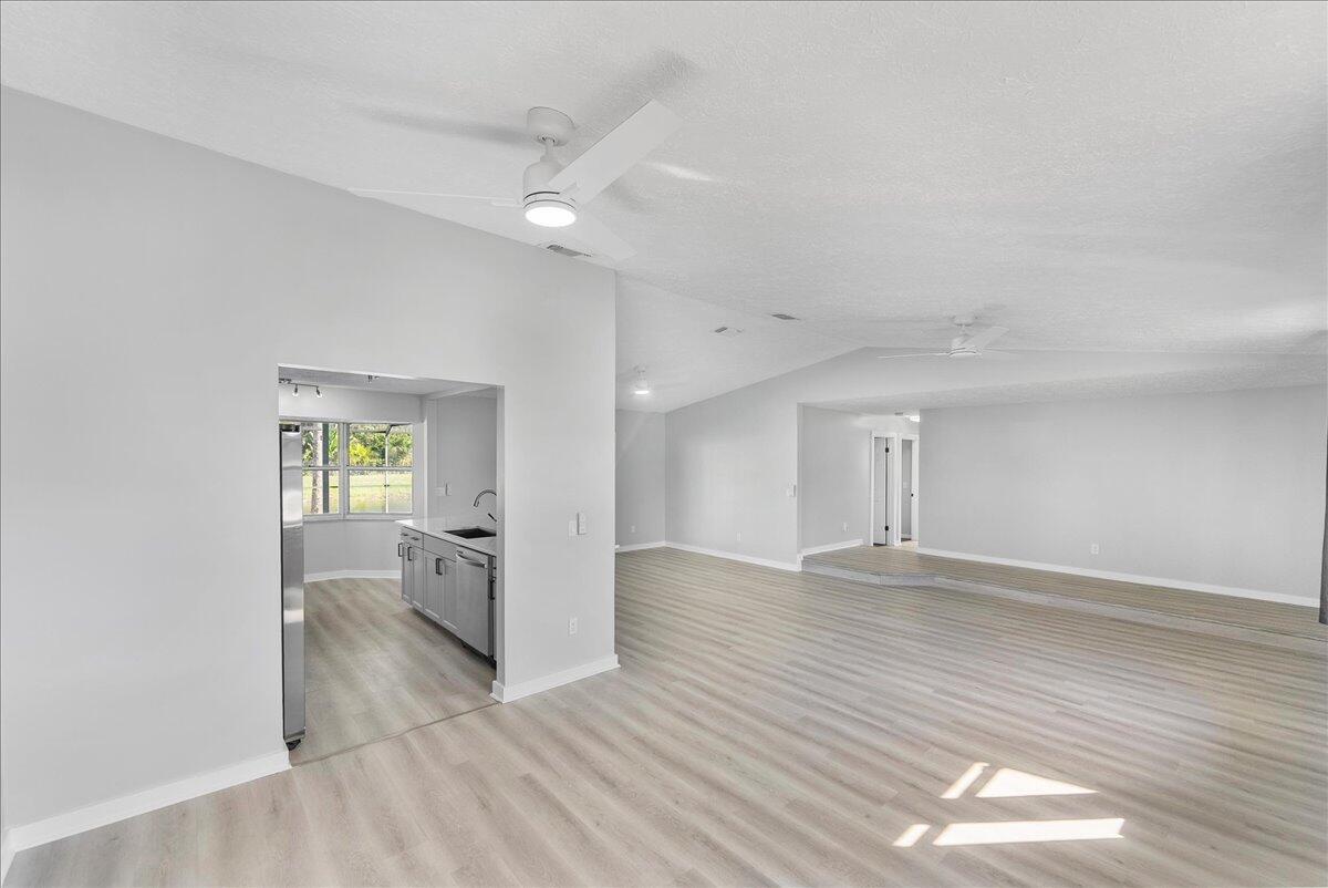 PORT ST LUCIE SECTION 8 - Residential