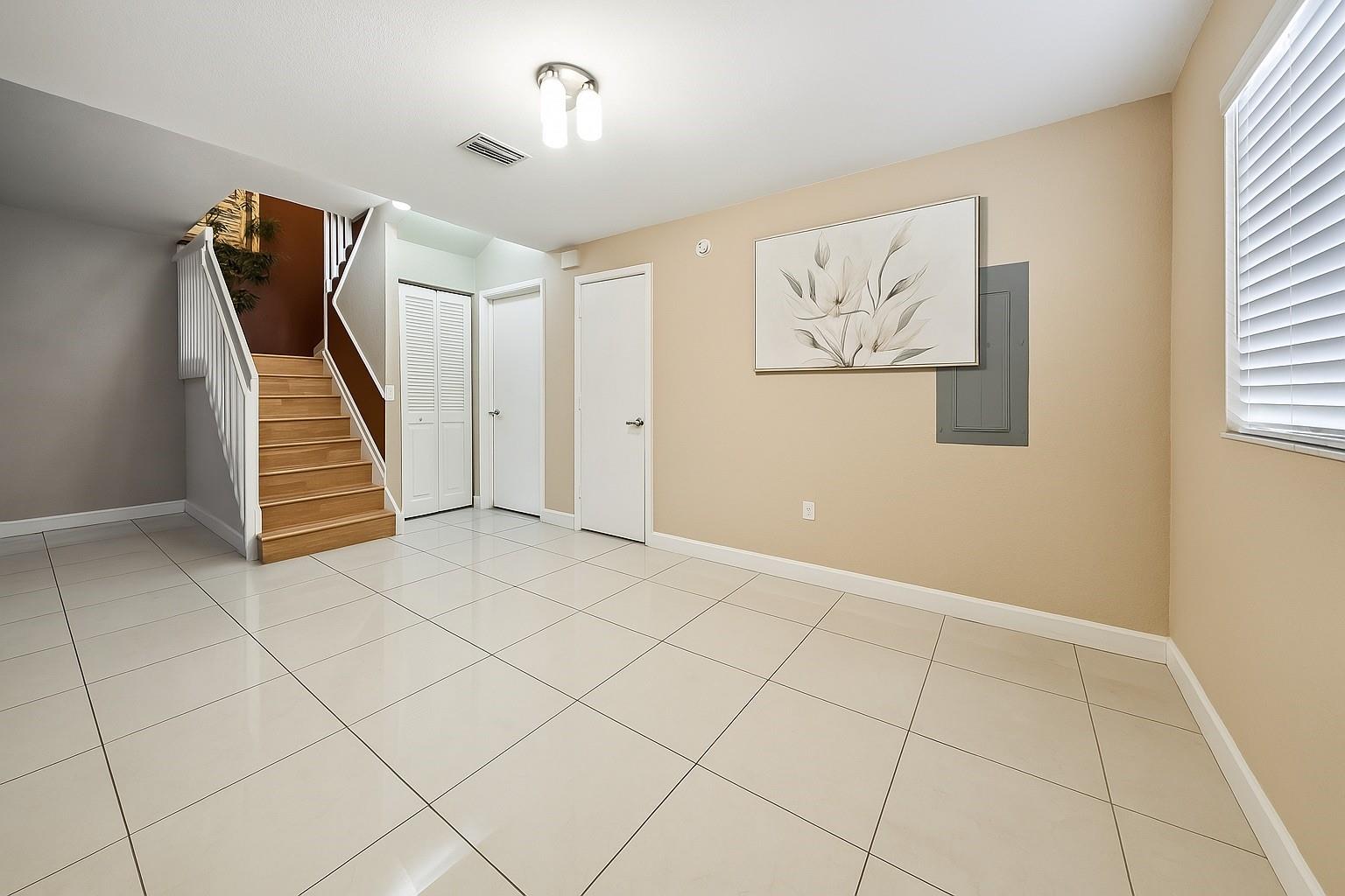 365 NW 19th St 74