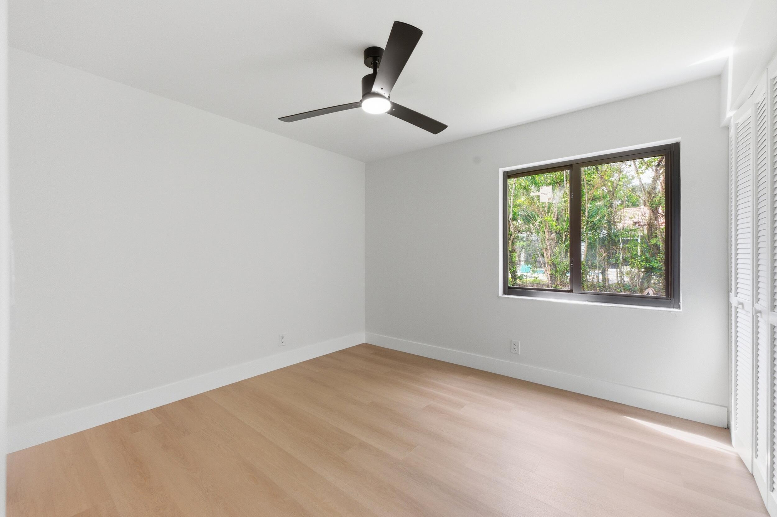 CYPRESS RUN - Residential