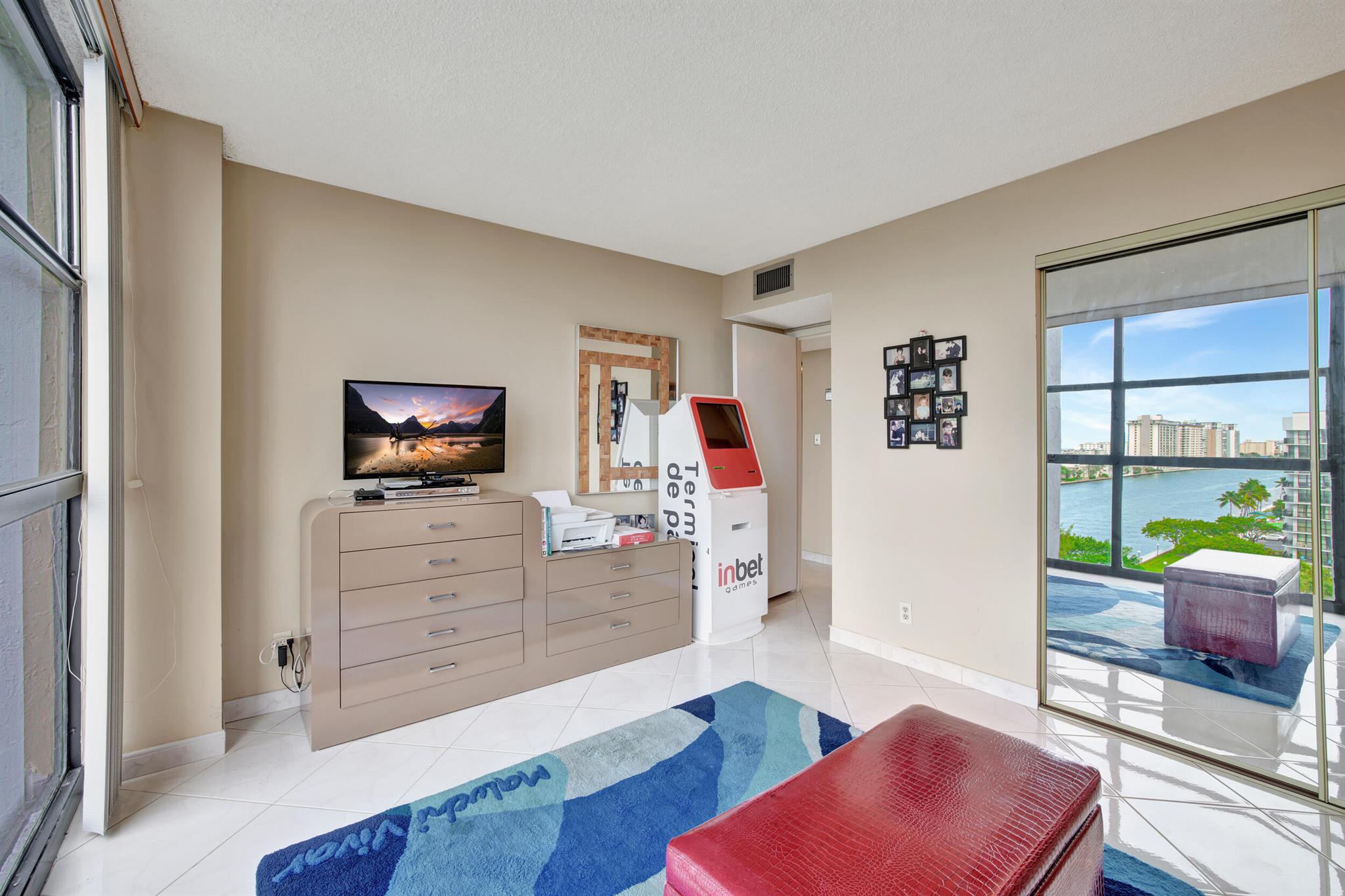 TOWERS OF OCEANVIEW SOUTH - Residential