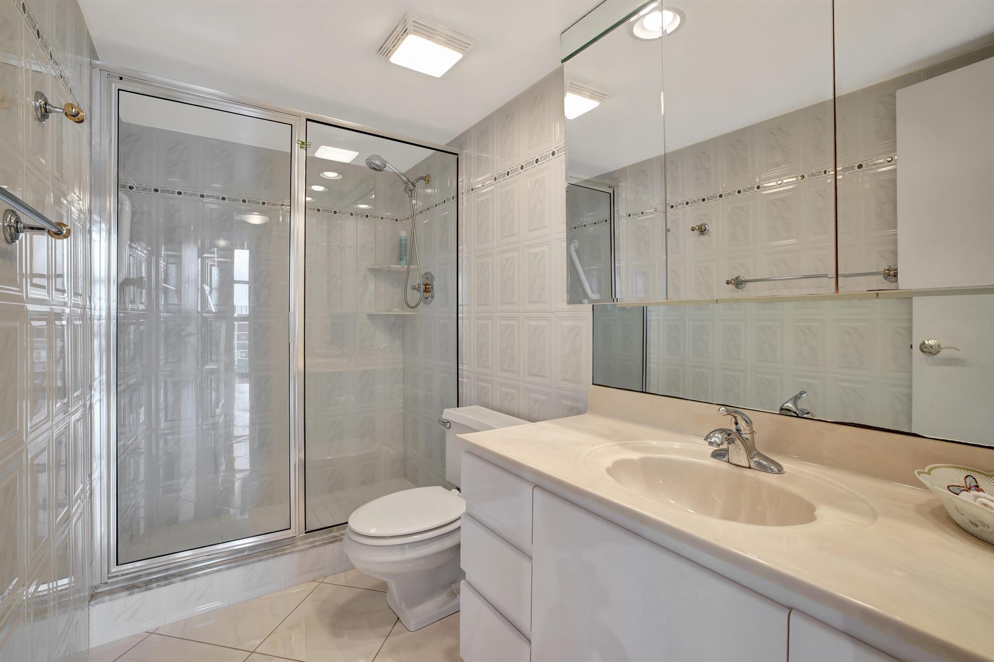 TOWERS OF OCEANVIEW SOUTH - Residential