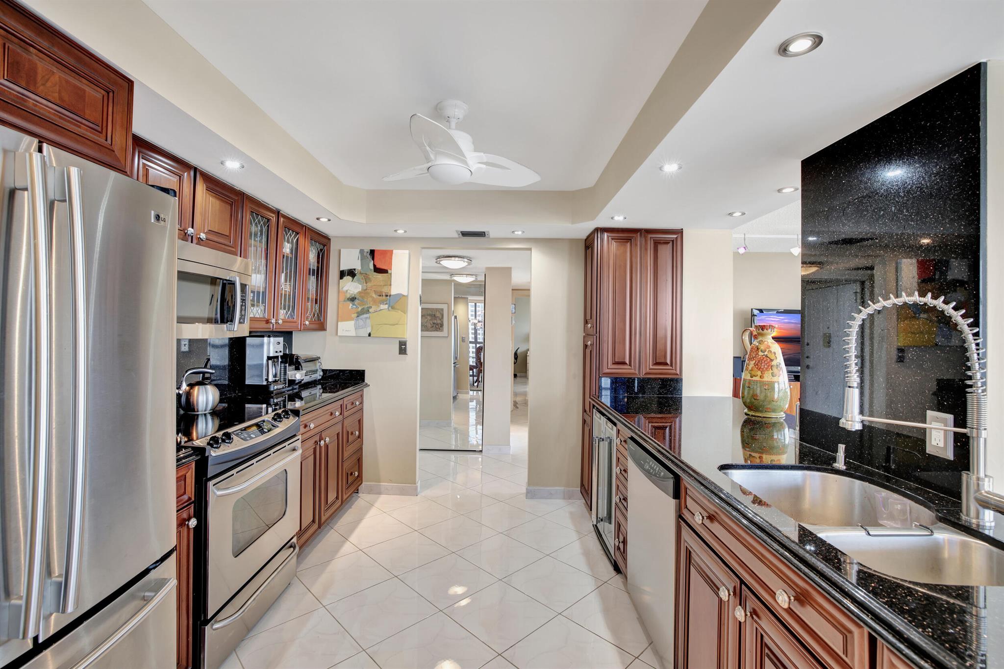 TOWERS OF OCEANVIEW SOUTH - Residential