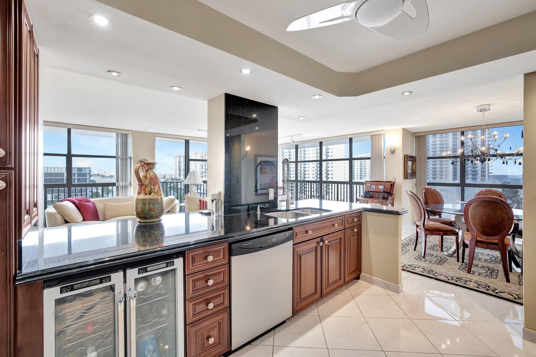 TOWERS OF OCEANVIEW SOUTH - Residential