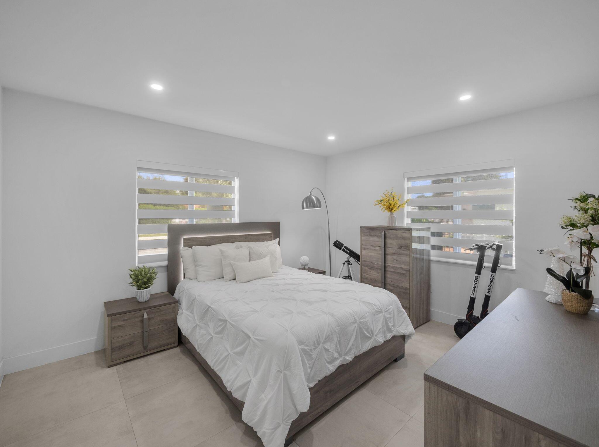 KERWOOD MANOR - Residential Lease