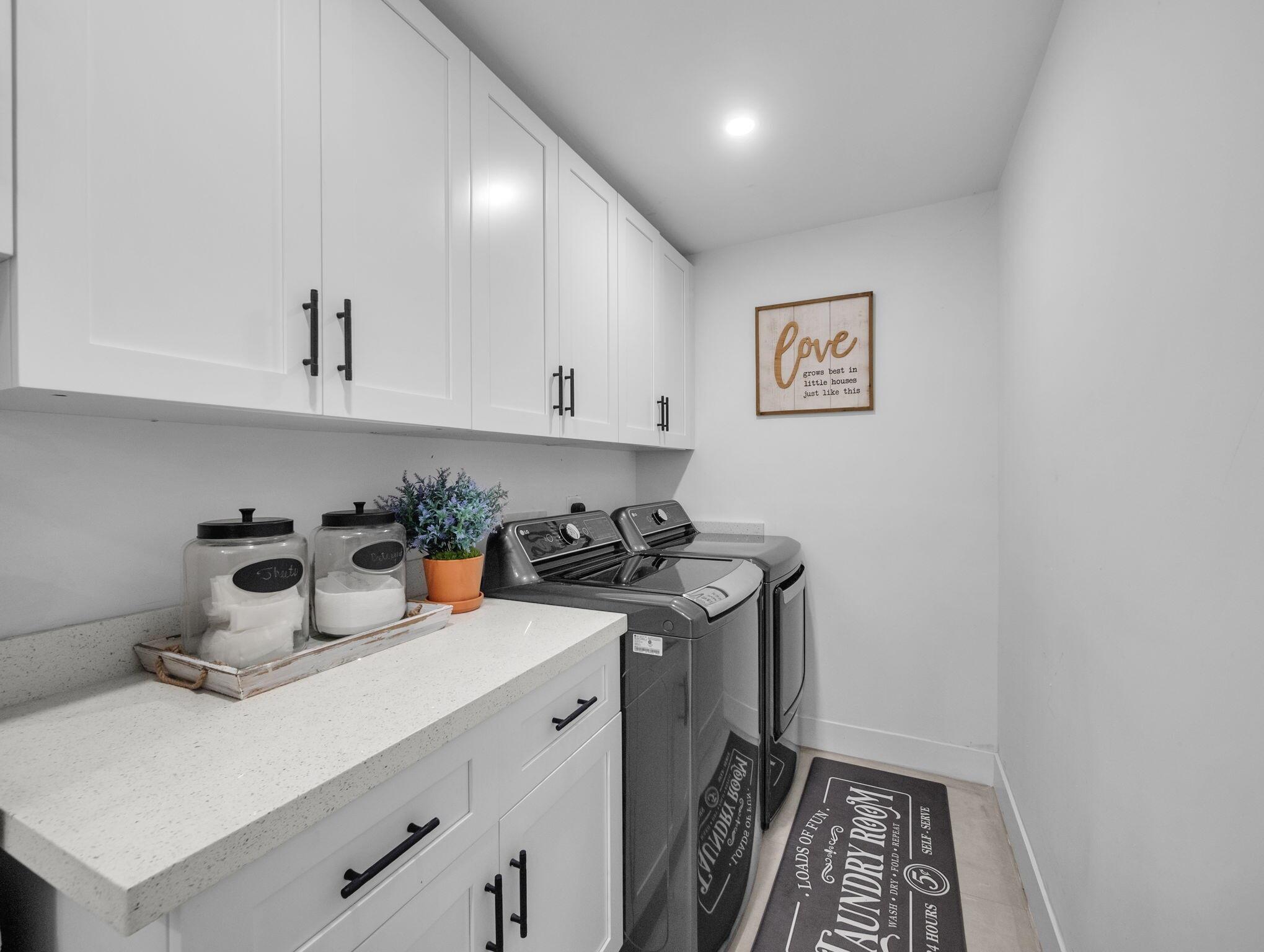 KERWOOD MANOR - Residential Lease