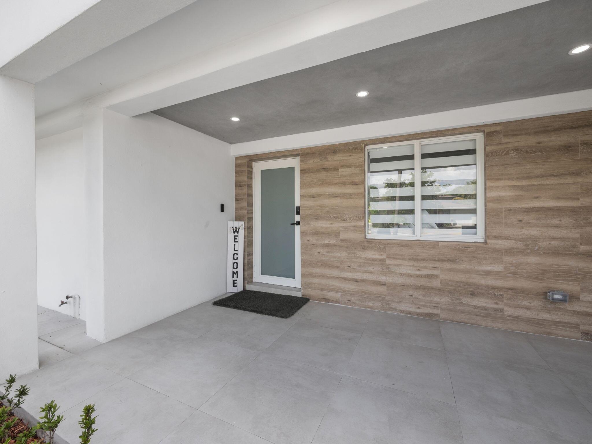 KERWOOD MANOR - Residential Lease