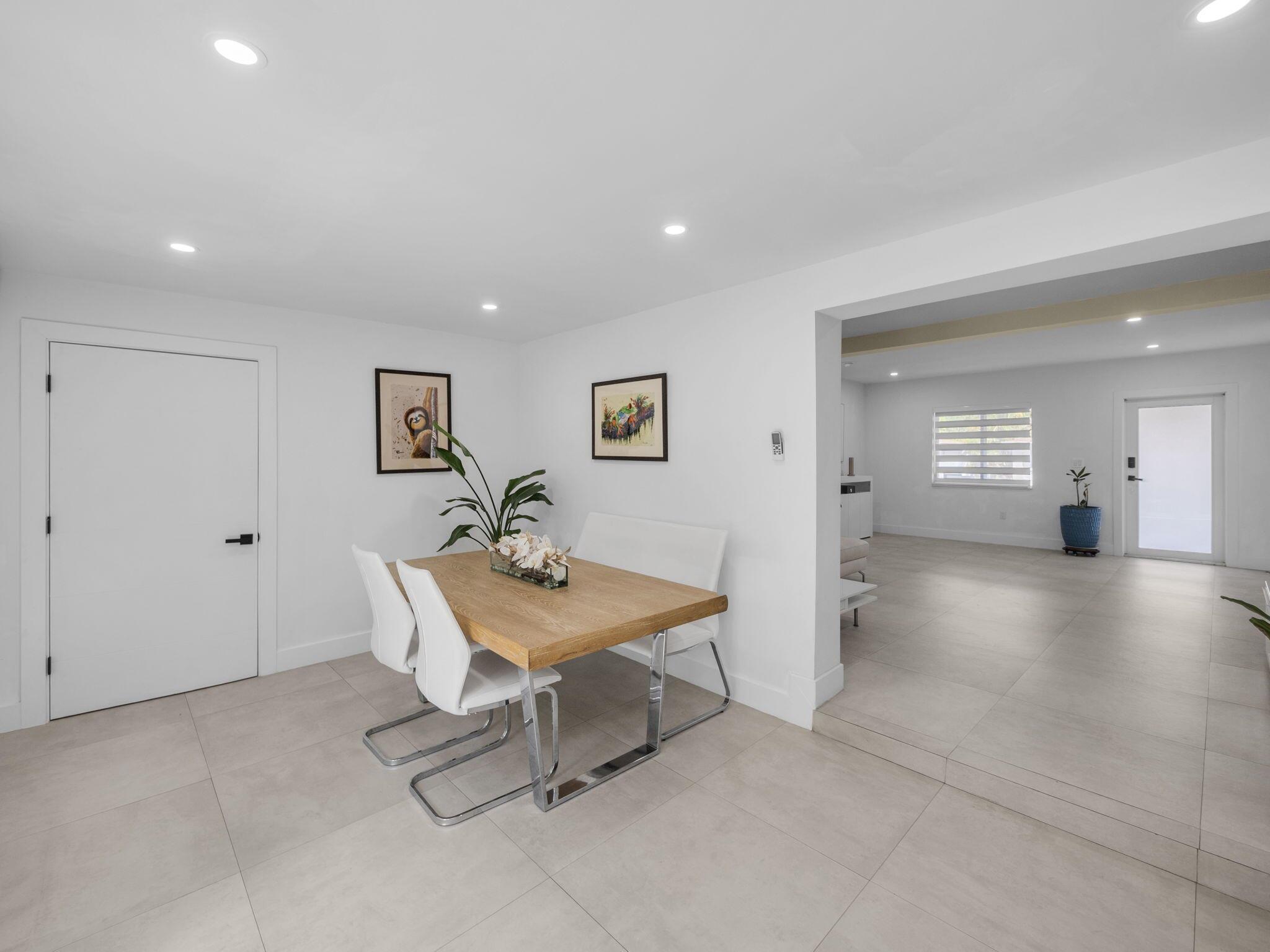 KERWOOD MANOR - Residential Lease